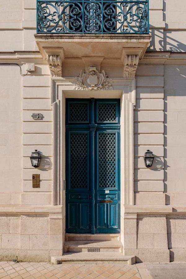 Hotel Corneille - Entree Autonome, Reception En Ligne - Encore Mieux Тур Екстериор снимка